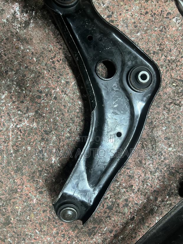 Control Arm Nissan Juke - main view