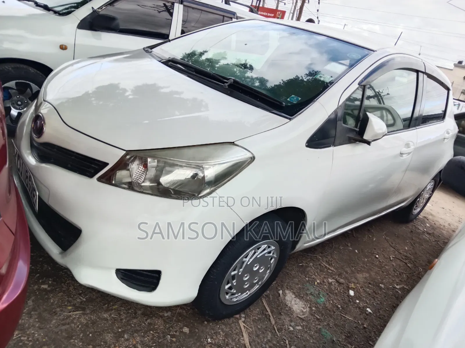 Toyota Vitz 2012 White