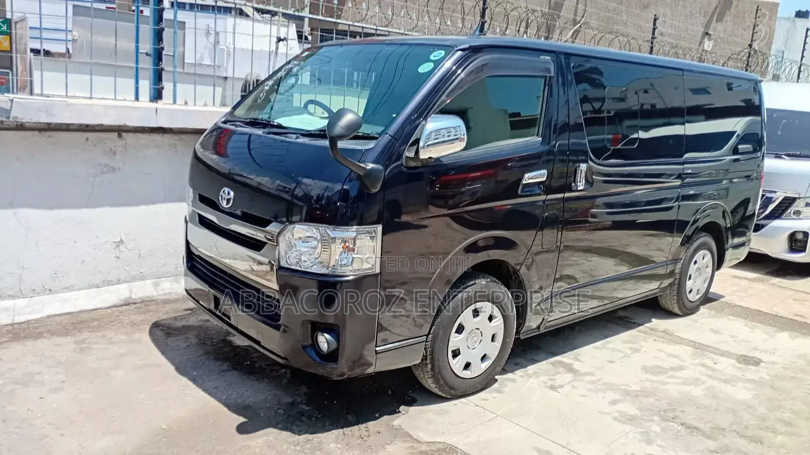 Toyota HiAce 2018 Black