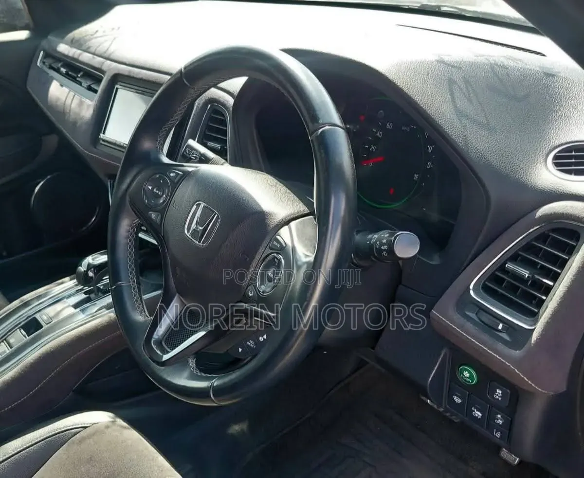 Honda Vezel 1.5 Hybrid 2WD 2019 Matt Black