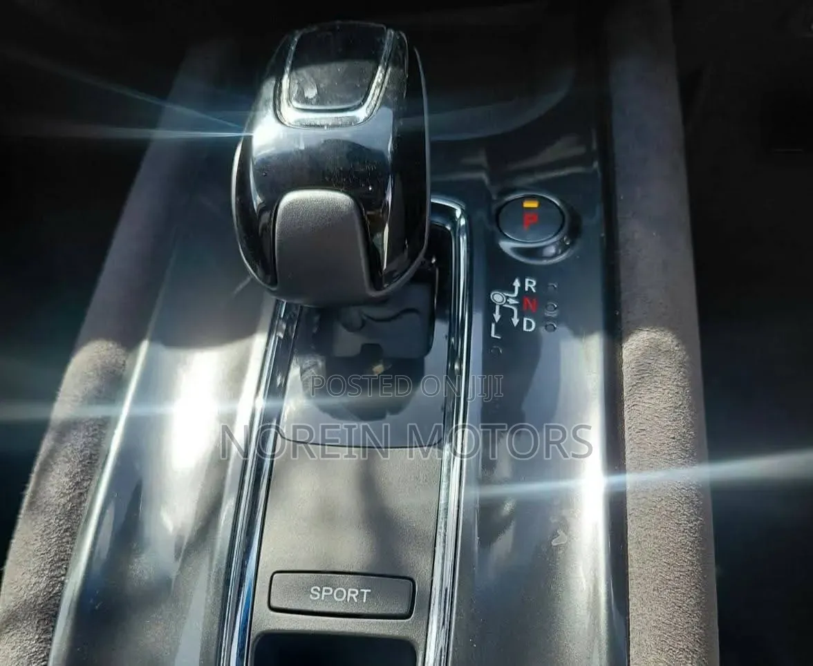Honda Vezel 1.5 Hybrid 2WD 2019 Matt Black