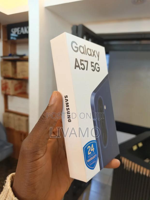 New Samsung Galaxy A57 256 GB Silver - thumbnail 3