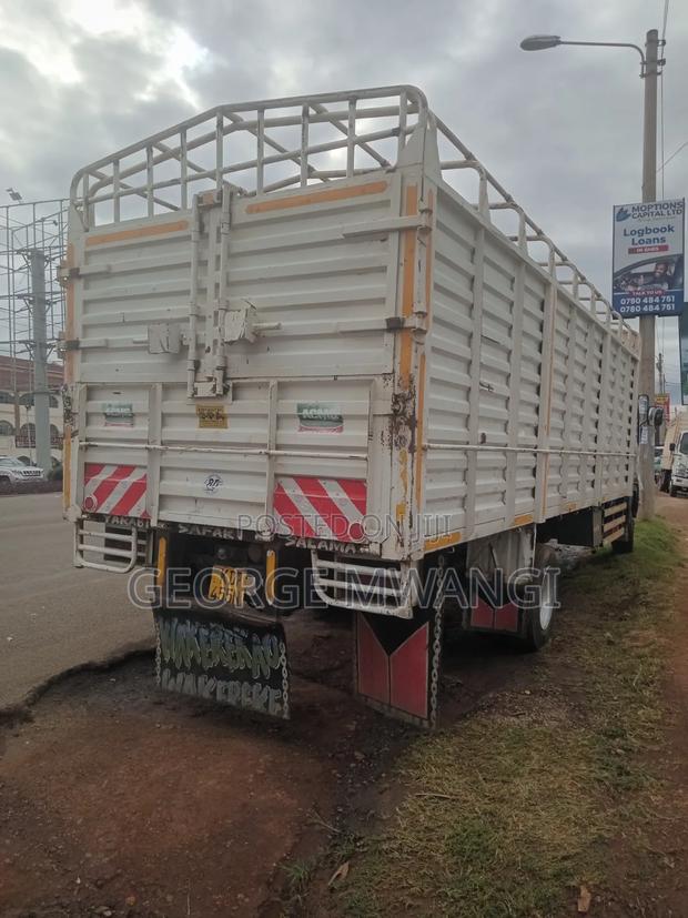 Isuzu FRR 2024 White - thumbnail 6