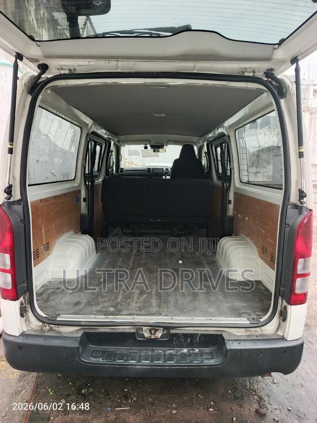 Toyota Grand HiAce 2019 White - thumbnail 5