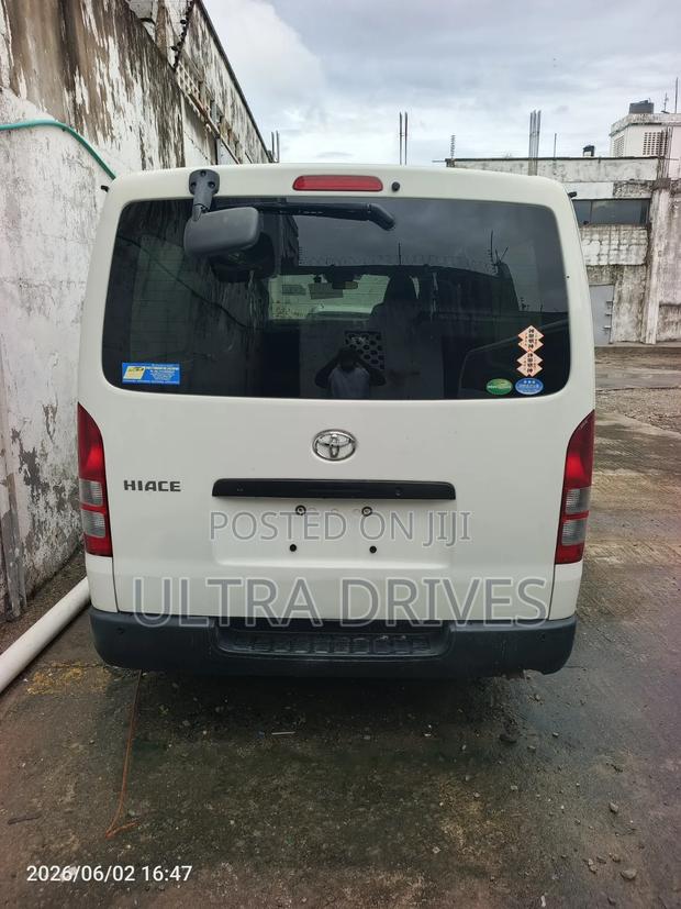 Toyota Grand HiAce 2019 White - thumbnail 7
