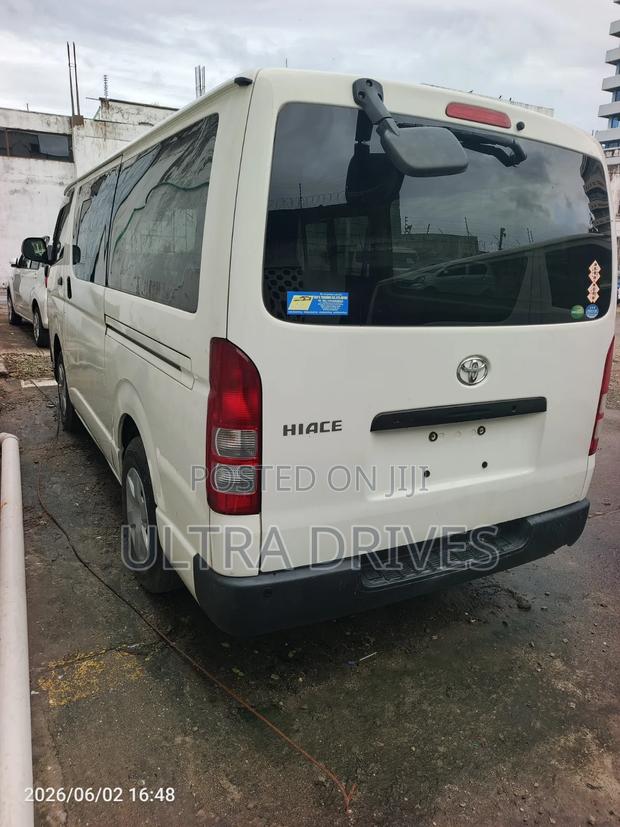 Toyota Grand HiAce 2019 White - thumbnail 8