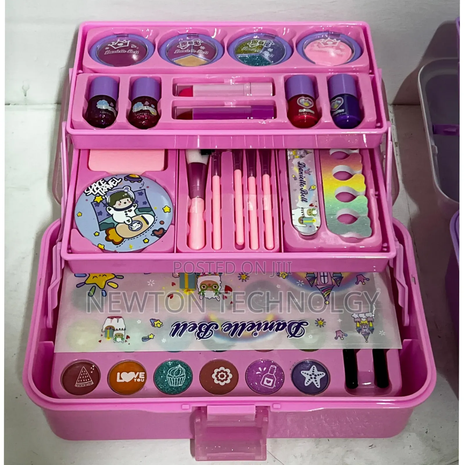 *Kids' Makeup Set All-in-One Beauty Kit for Children