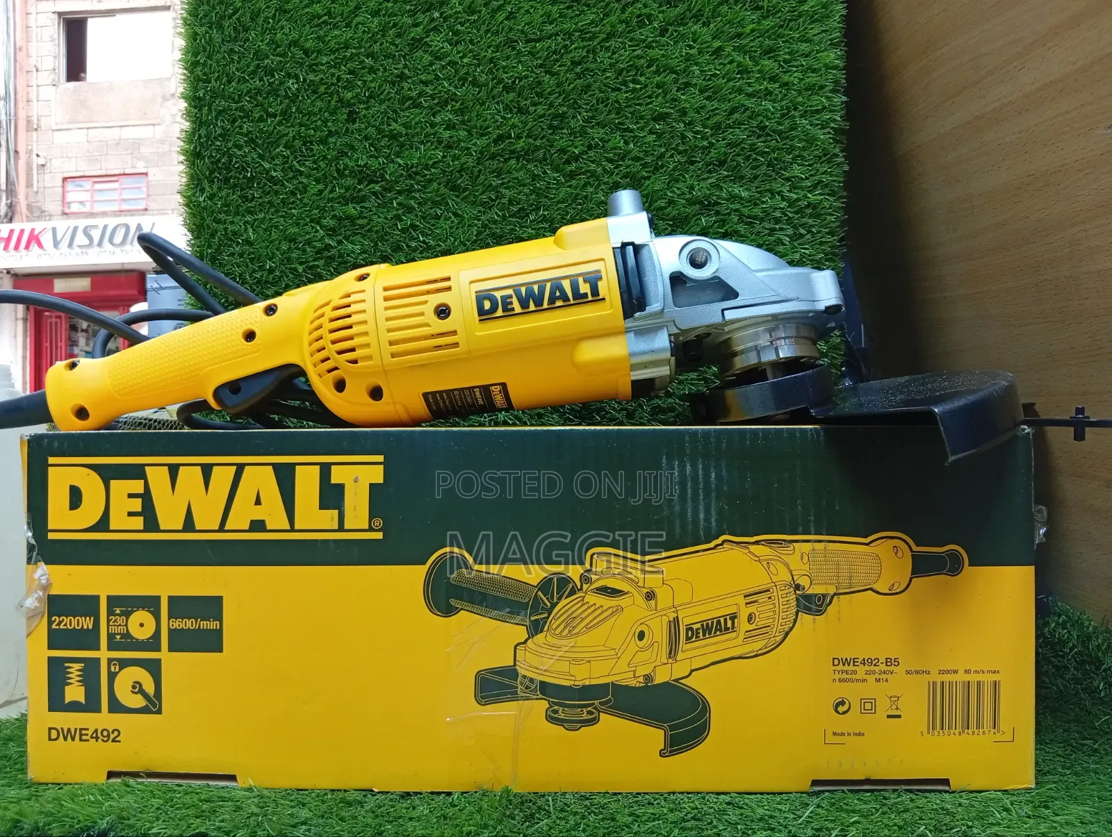 Dewalt Grinder 2200w