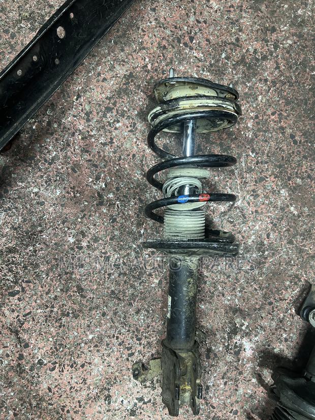 Front Shock Corolla Ae100 - thumbnail 3