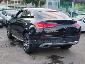 Mercedes-Benz GLE-Class GLE 400d 4MATIC 2021 Black