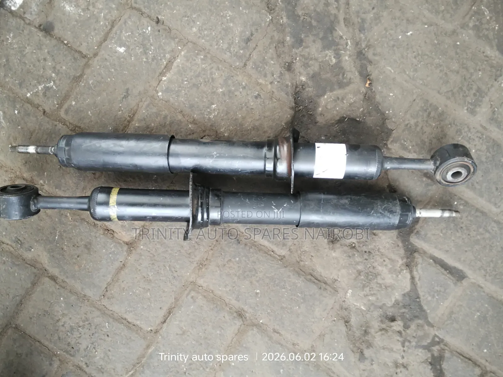 Original Kyb Ex Japan Toyota Hilux 2005–2015 Front Shock Absorbers