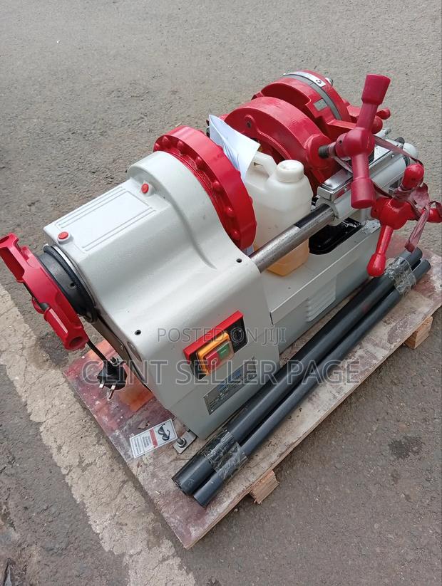 Pipe End Threading Machine