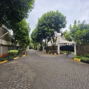 4bdrm Townhouse / Terrace in Lavington, Valley Arcade for rent