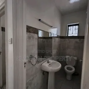 4bdrm Townhouse / Terrace in Lavington, Valley Arcade for rent