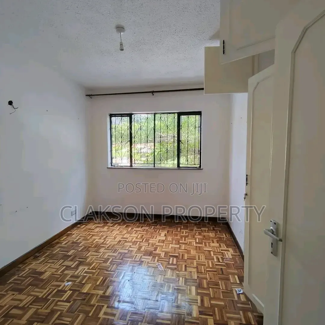4bdrm Townhouse / Terrace in Lavington, Valley Arcade for rent