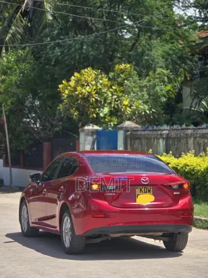 Mazda Axela 2018 Red