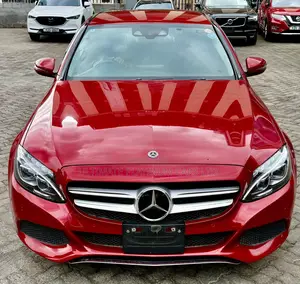 Mercedes-Benz C200 2018 Red