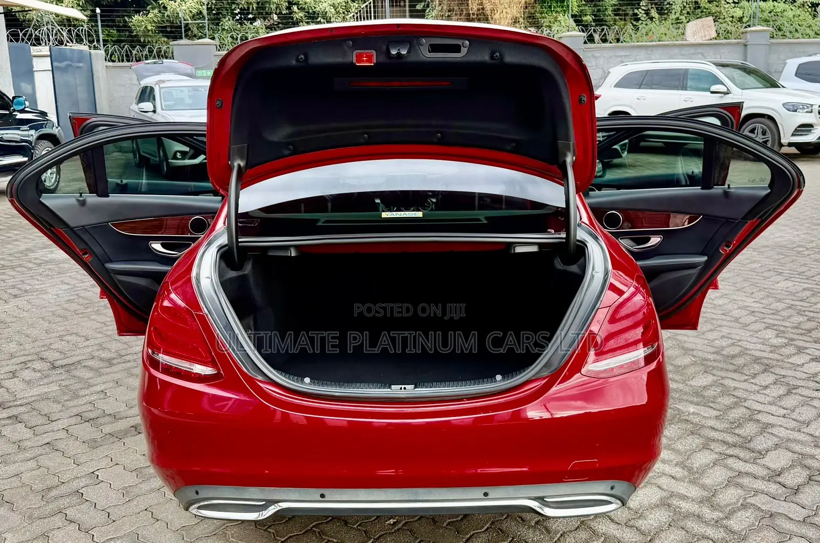 Mercedes-Benz C200 2018 Red