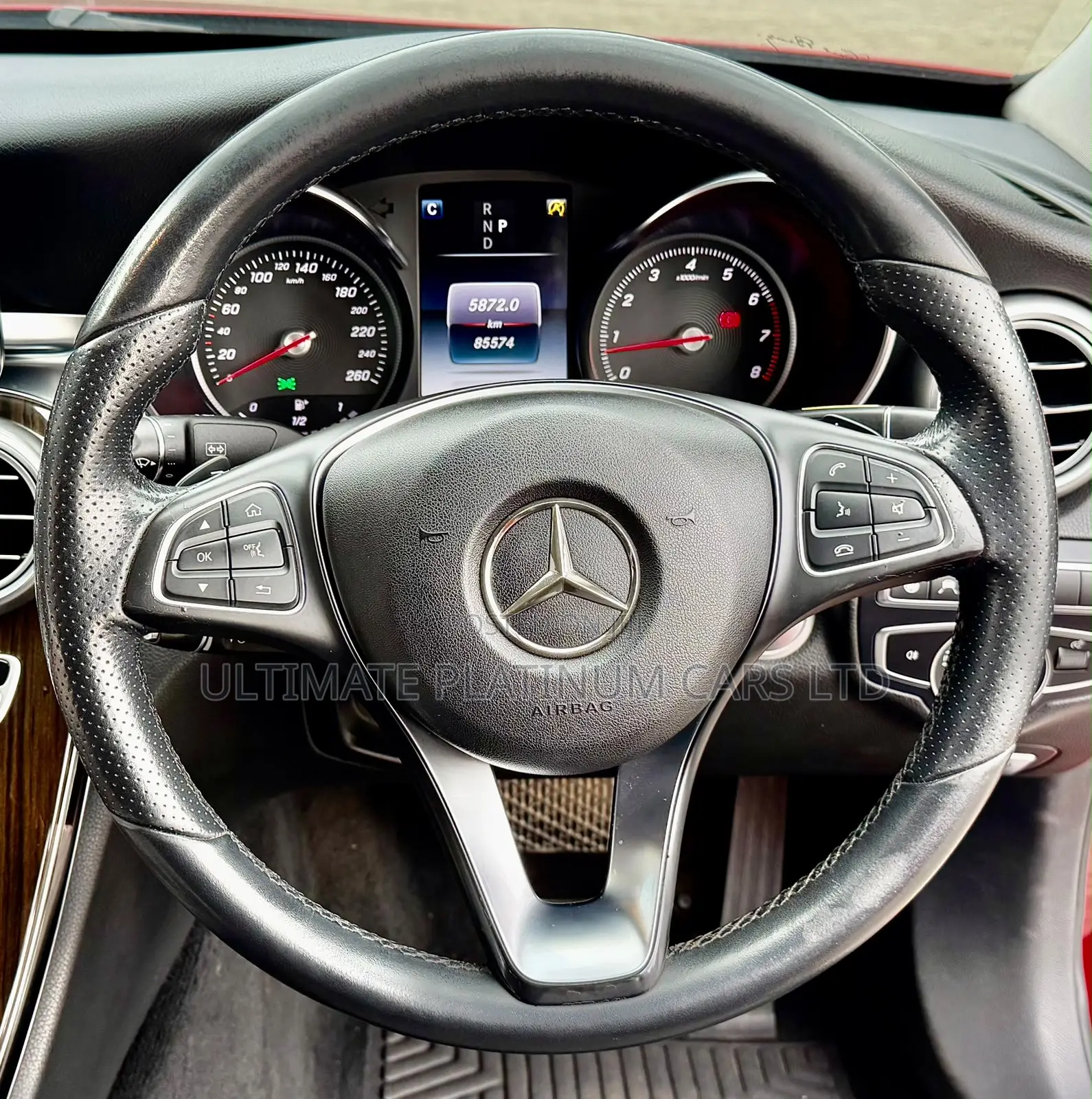 Mercedes-Benz C200 2018 Red