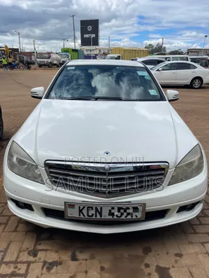 Mercedes-Benz C200 2010 Silver