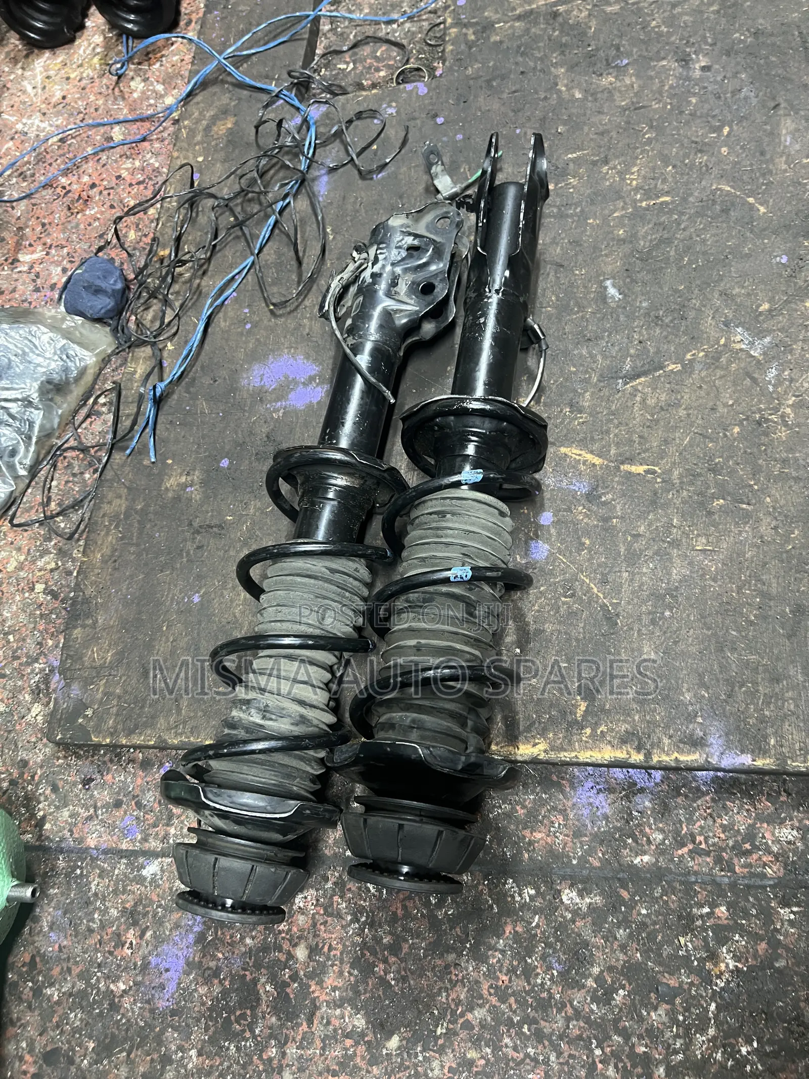 Front Shock Daihatsu Mira 2018