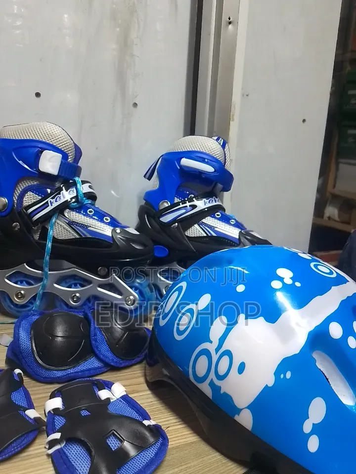 Skate Shoe With Led Light Wheels