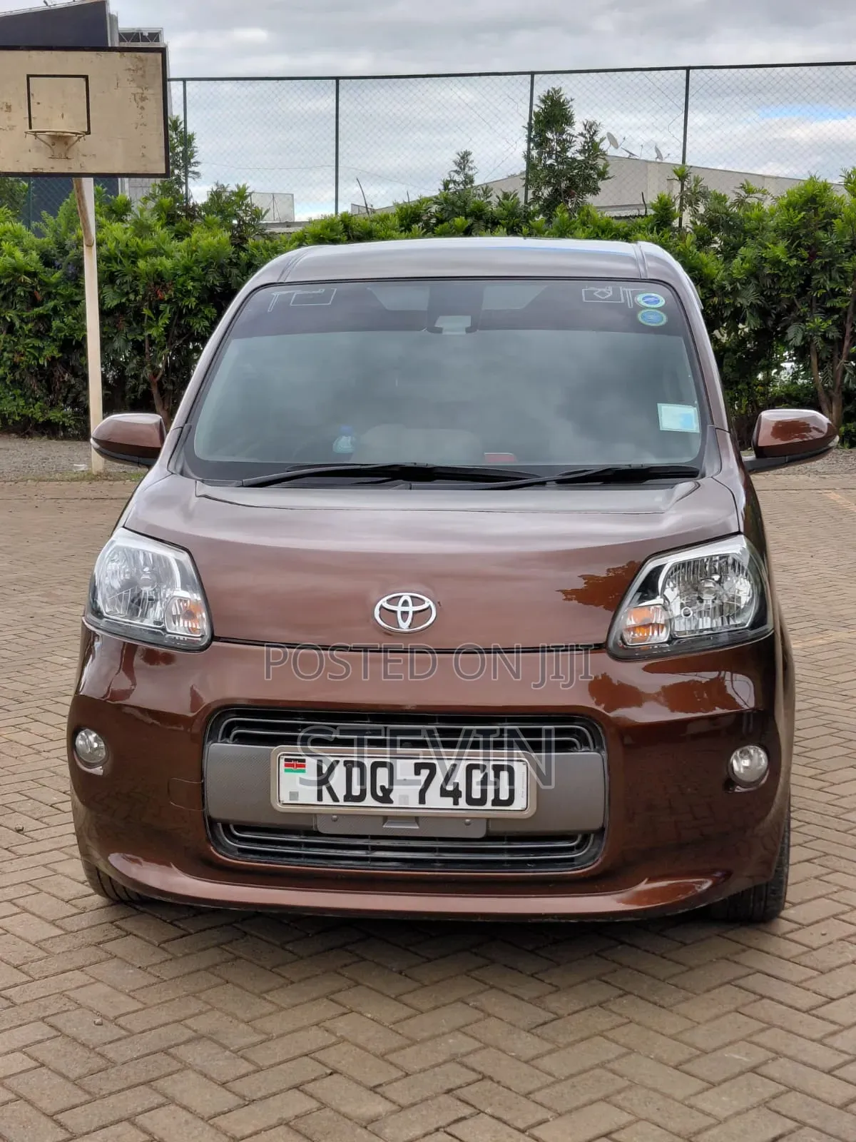 Toyota Porte 2017 Brown