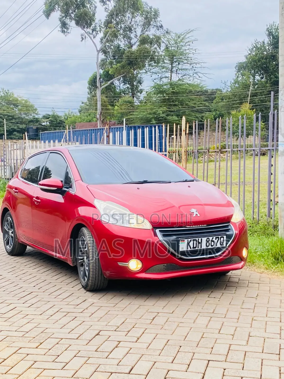 Peugeot 208 2015 Red