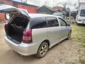 Toyota Wish 2005 Silver