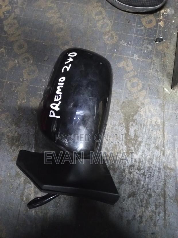 Toyota Premio 240 Side Mirror 3 Wires