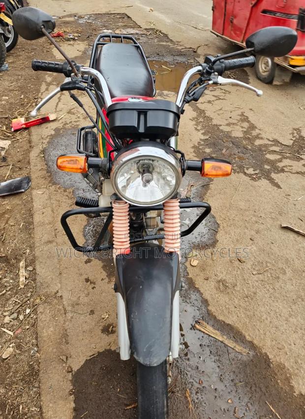 Honda CB 2025 Red - thumbnail 4