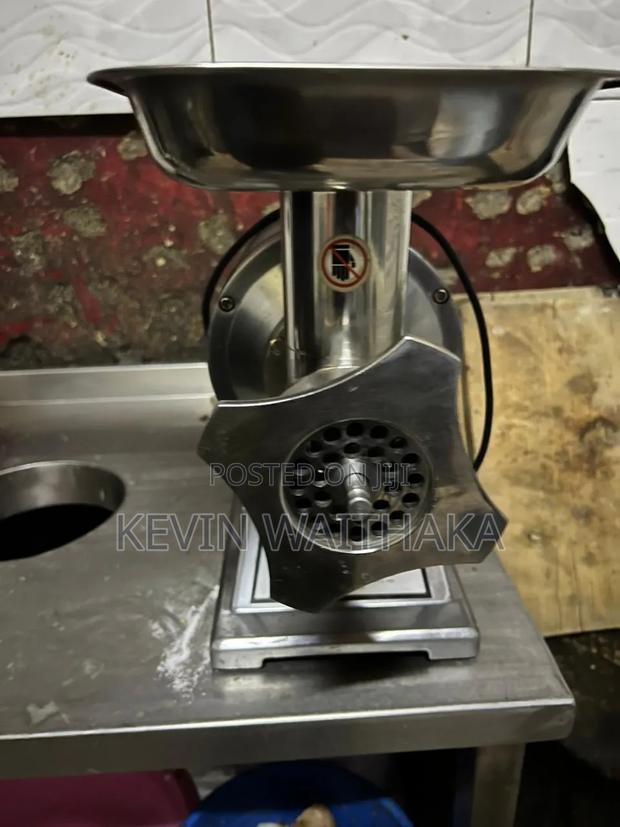 Meat Mincer Machine - thumbnail 2