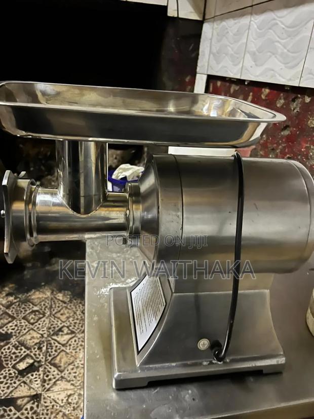 Meat Mincer Machine - thumbnail 3