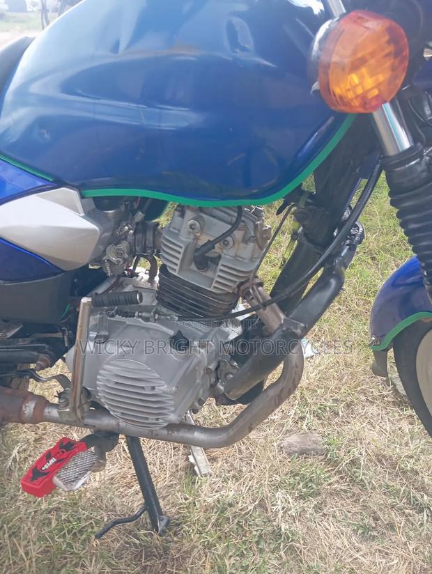 TVS HLX Plus ES 2023 Blue - thumbnail 5