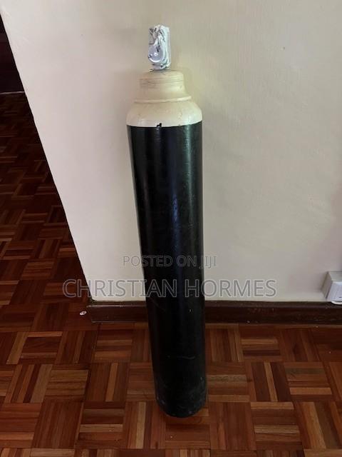 Oxygen Cylinder + Unused Click-Type Regulator