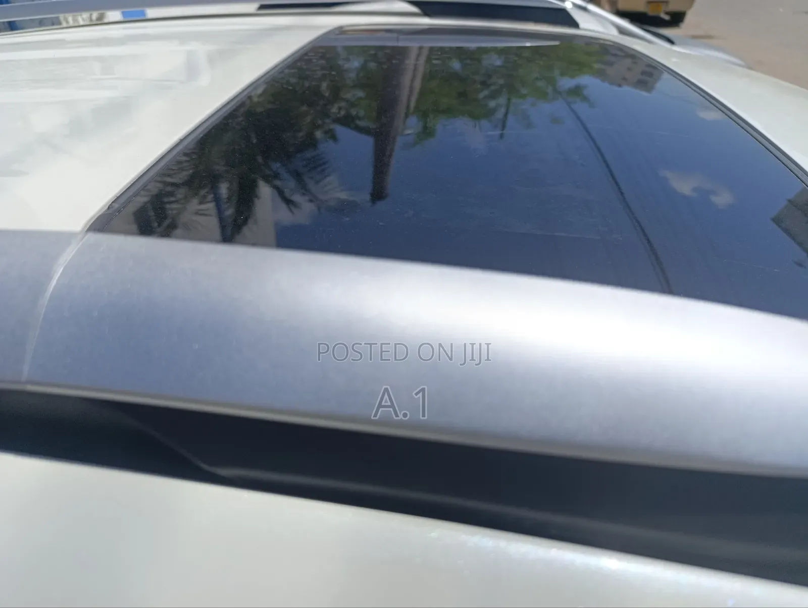 Toyota RAV4 XLE AWD (2.5L 4cyl 6A) 2017 White