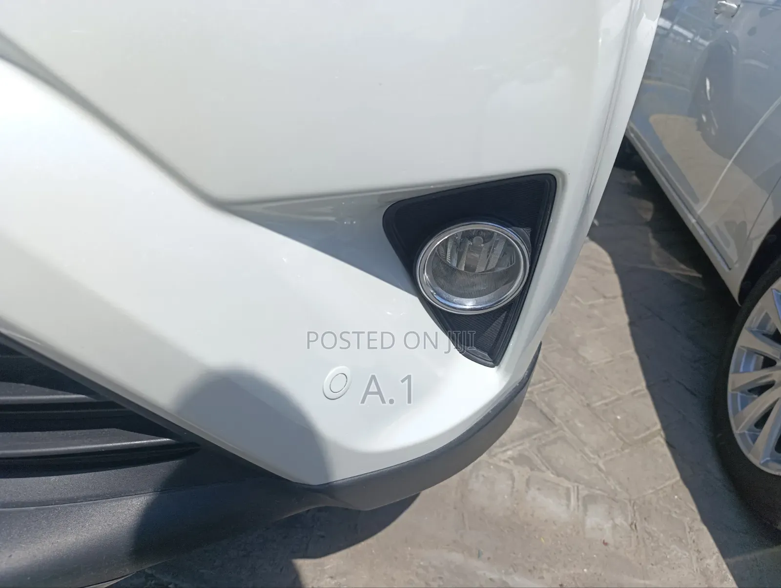 Toyota RAV4 XLE AWD (2.5L 4cyl 6A) 2017 White