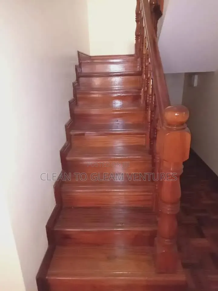 Tng, Woodblocks, Parquets, Planks. Wooden Flooring Specialists.