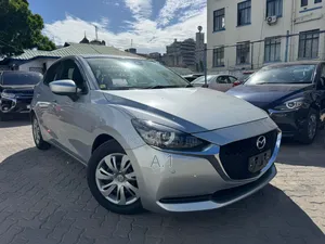 Mazda 2 2019 Silver