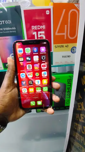 Apple iPhone XR 64 GB Red