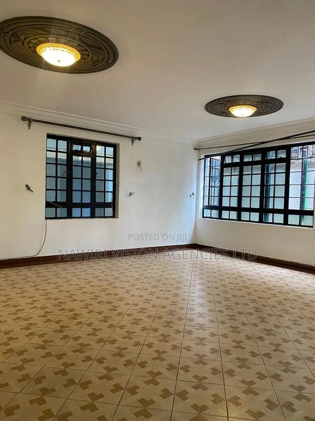 5bdrm Mansion in Shooters, Utawala for rent