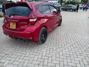 Nissan Note 1.2 Hybrid NISMO 2018 Red