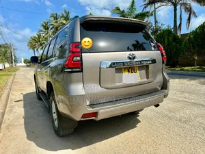 Toyota Land Cruiser Prado 2.7 2018 Gray