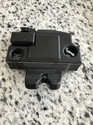 Boot Lock Toyota Axio 141