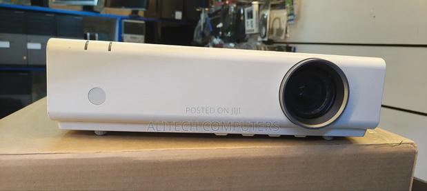 Sony VPL-Ex272 Projectors - thumbnail 2