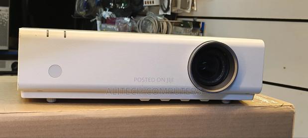 Sony VPL-Ex272 Projectors - thumbnail 3