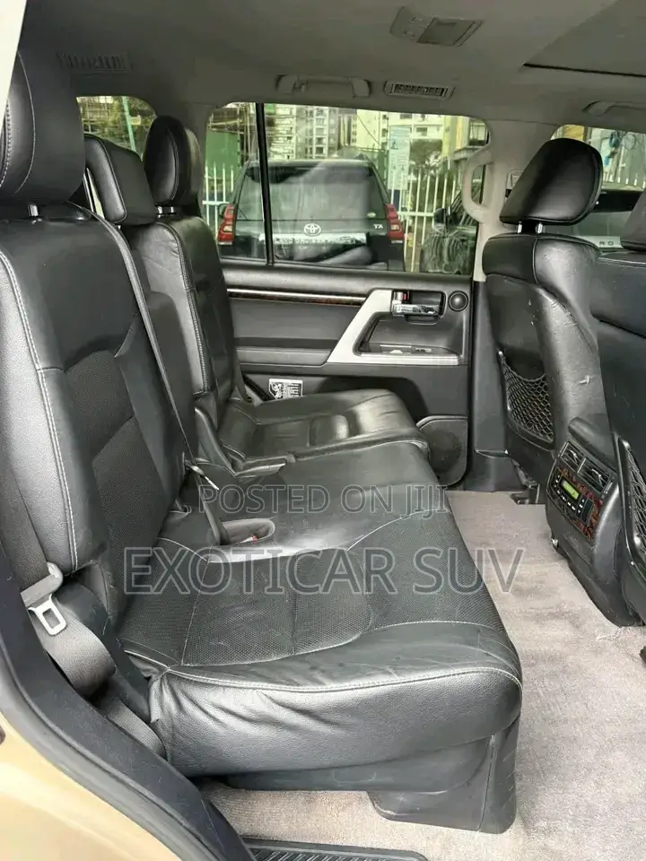 Toyota Land Cruiser 4.5 V8 GX-R 2014 Gold