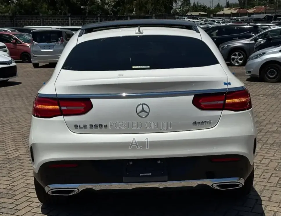Mercedes-Benz GLE-Class GLE 350d 4MATIC 2019 White