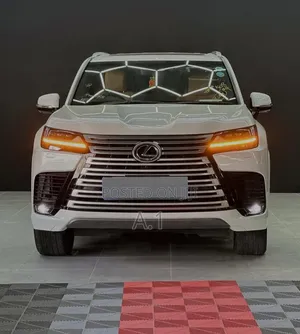 Lexus LX 600 2022 White