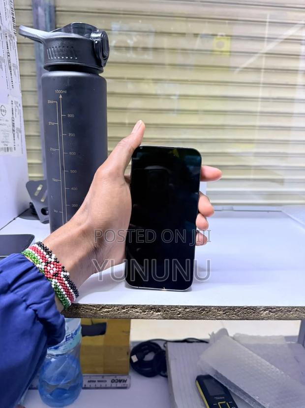New Apple iPhone 14 Pro 256 GB Black - thumbnail 2